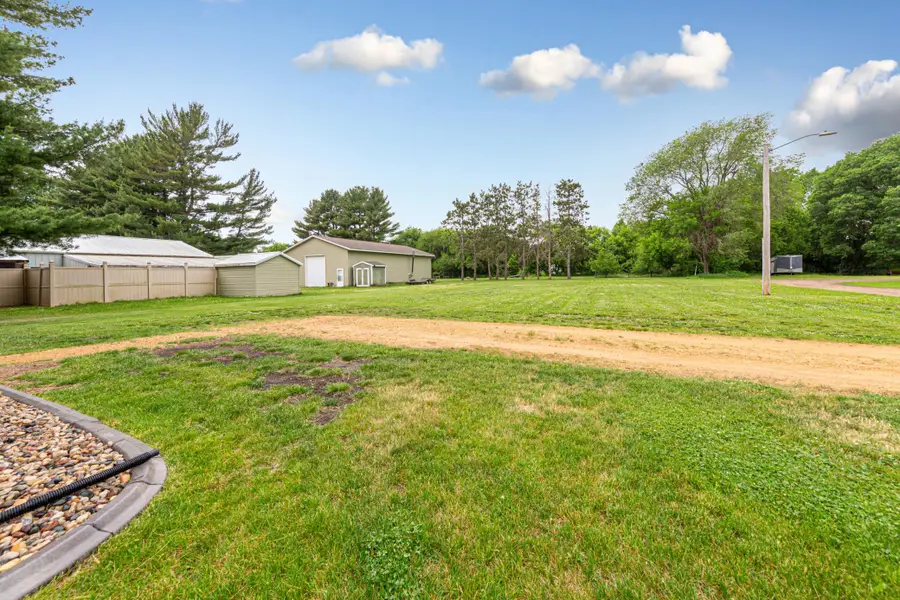 111 Joy Avenue Sw, Madelia, MN 56062 - #2