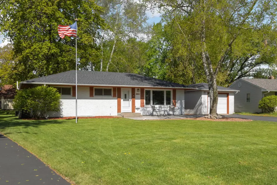 3811 Saint Regis Drive, White Bear Lake, MN 55110 - #2