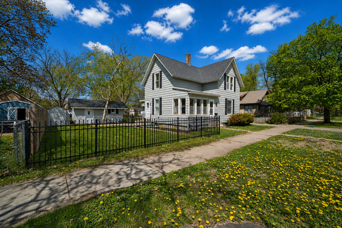 112 7th Avenue Nw, Faribault, MN 55021 - #1
