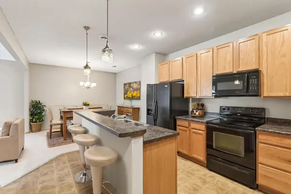 3311 Hazel Trail #H, Woodbury, MN 55129