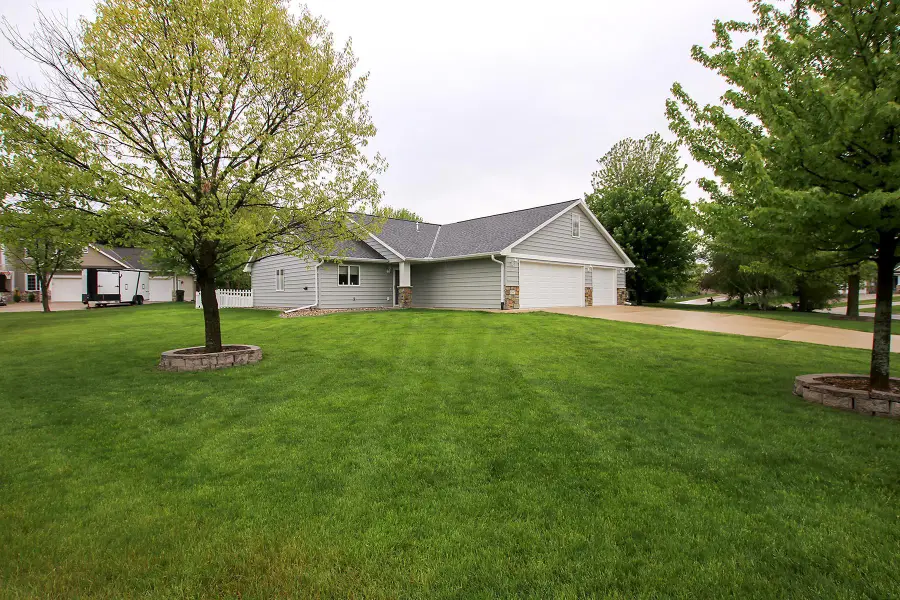 1367 Heritage Avenue Nw, Hutchinson, MN 55350 - #3