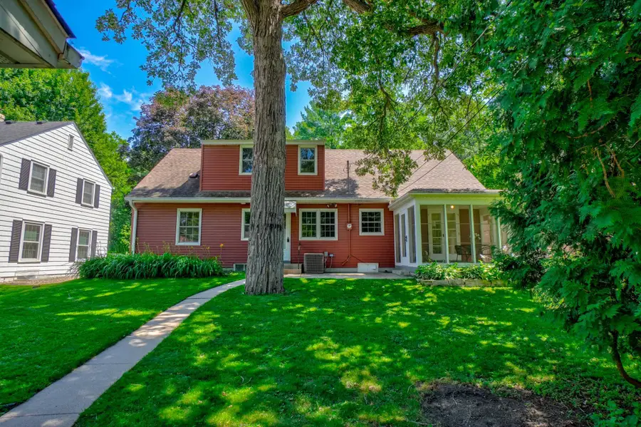 329 Stonebridge Boulevard, Saint Paul, MN 55105 - #2