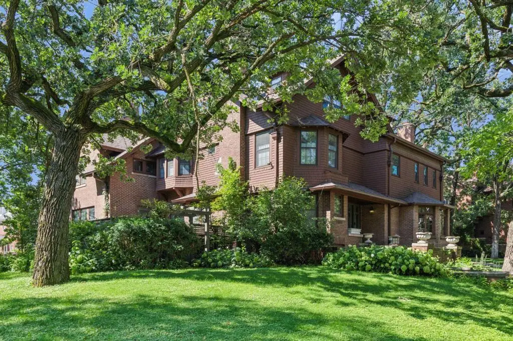 2000 Irving Avenue S, Minneapolis, MN 55405 - #1