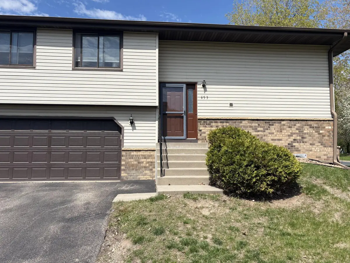 653 E 143rd Street, Burnsville, MN 55337 - #1