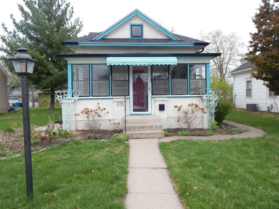 205 10th Avenue N, Hopkins, MN 55343 - #2