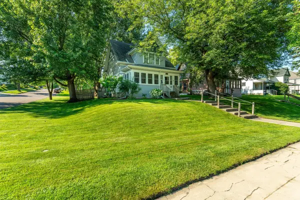 228 E Vernon Avenue, Fergus Falls, MN 56537