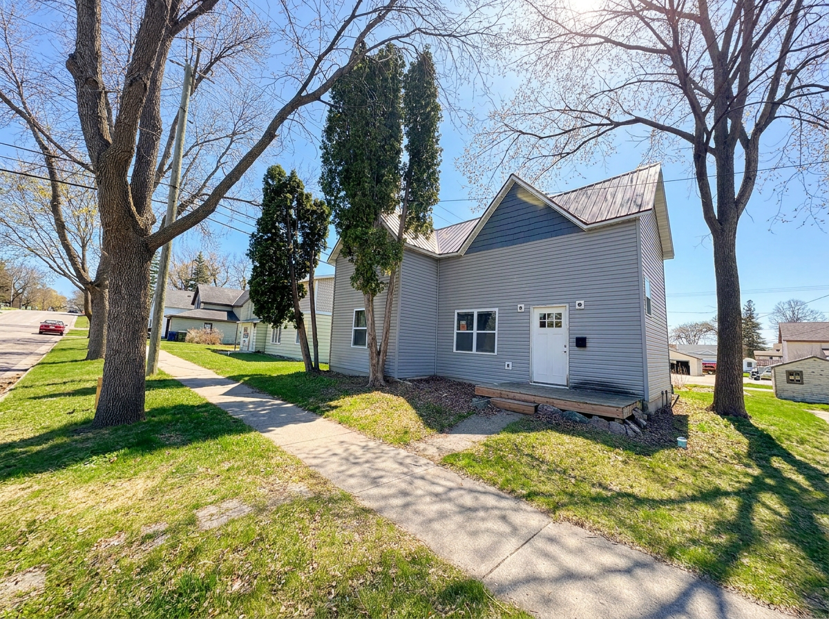 710 S Oak Street, Fergus Falls, MN 56537 - #1