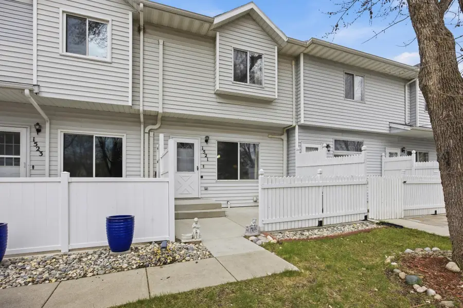 1521 34 1/2 Avenue S, Fargo, ND 58104 - #2