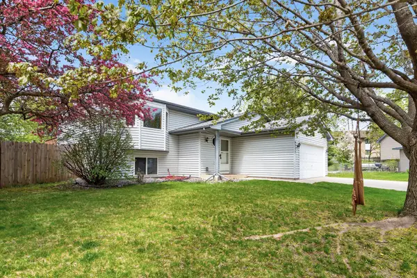 6237 Kalenda Lane Ne, Albertville, MN 55301