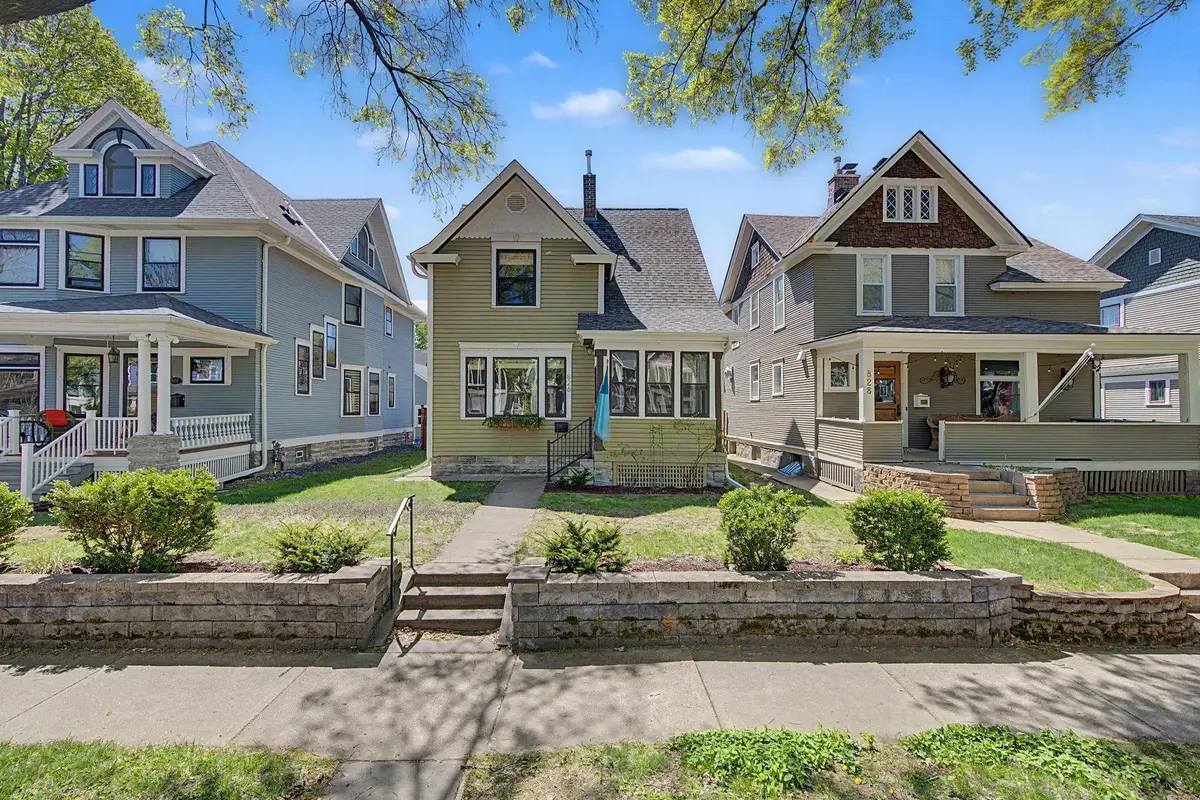 826 Ashland Avenue, Saint Paul, MN 55104 - #1