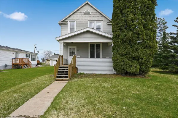 1907 E 4th Street, Superior, WI 54880