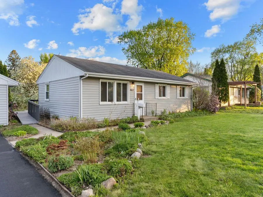 1611 E 87th Street, Bloomington, MN 55425 - #2