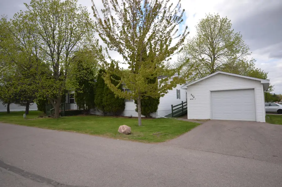 324 Mozart Avenue E, Mankato, MN 56001 - #2