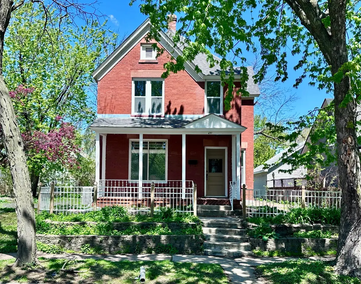 697 Tuscarora Avenue, Saint Paul, MN 55102 - #1