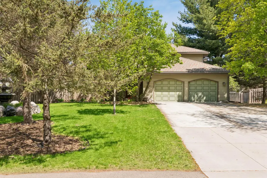717 Marie Avenue W, Mendota Heights, MN 55118 - #3