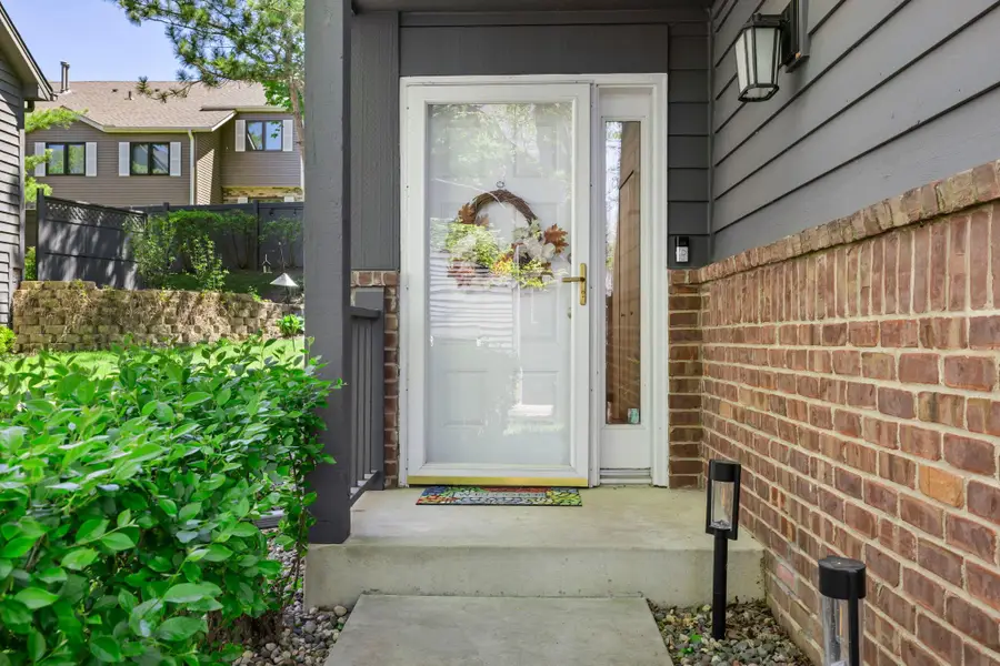 2284 Sherwood Court, Minnetonka, MN 55305 - #2