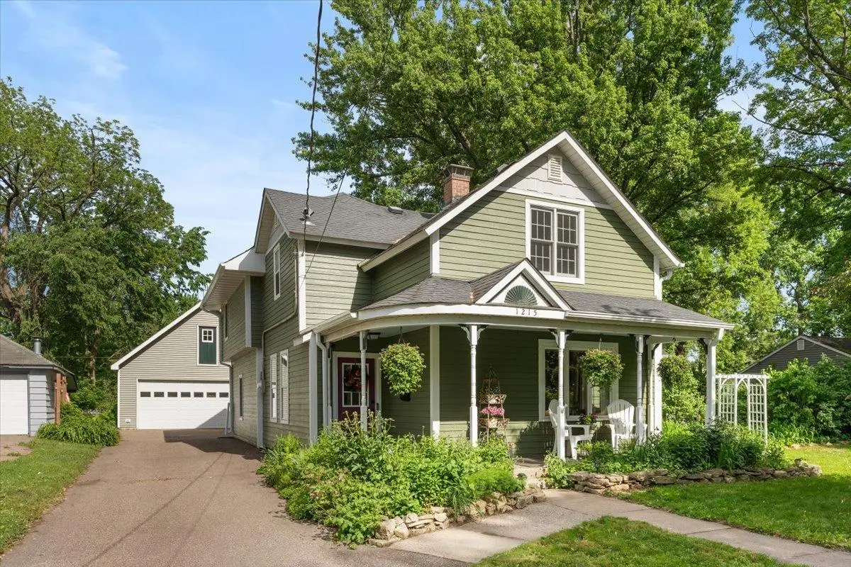 1215 4th Avenue S, Stillwater, MN 55082 - #1