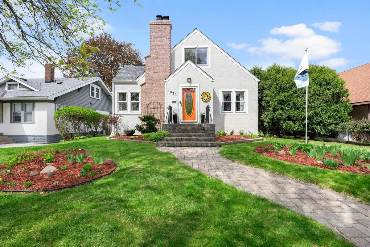 1033 Smith Avenue S, West Saint Paul, MN 55118 - #1