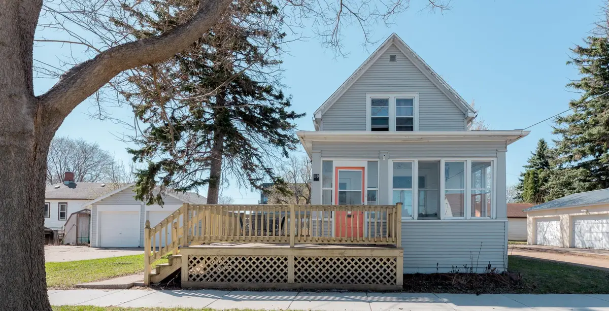 10 7th Avenue N, Fargo, ND 58102 - #1