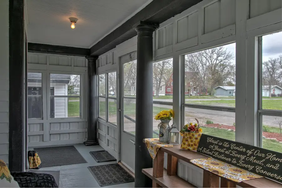 105 N Ciro Avenue, Ogilvie, MN 56358 - #3