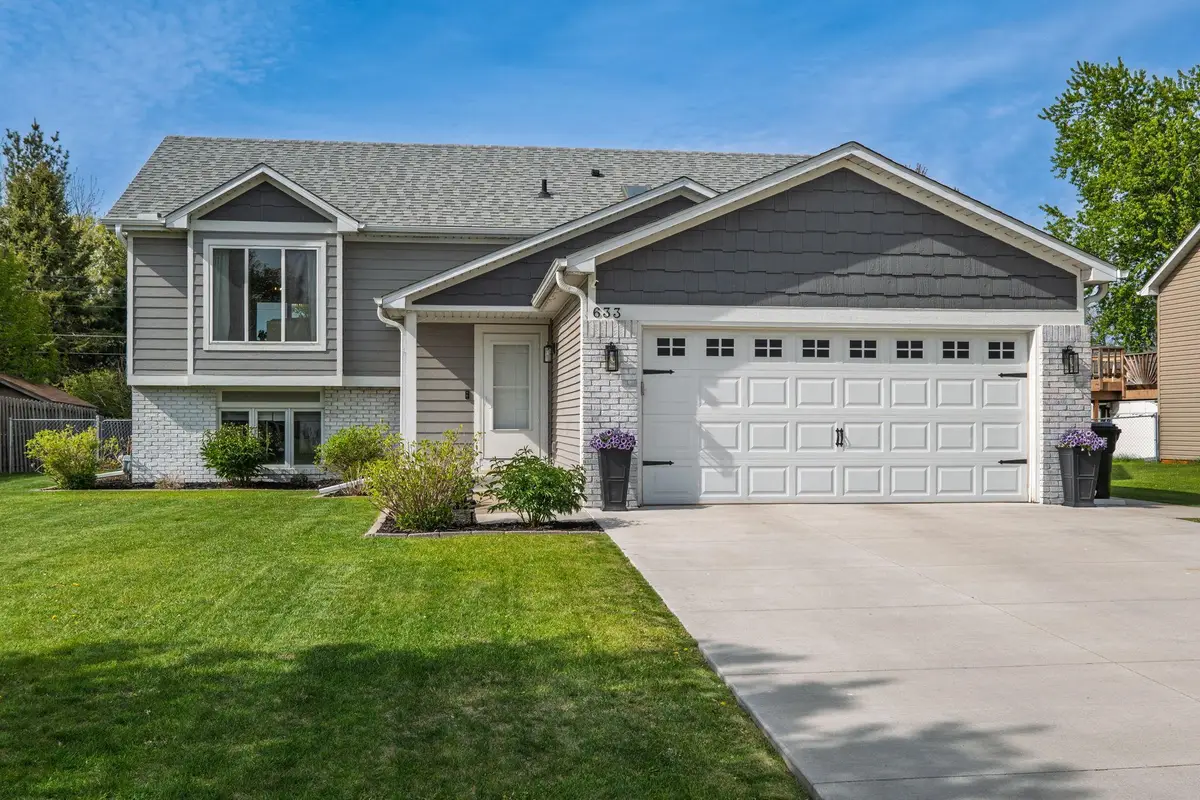 633 108th Avenue Nw, Coon Rapids, MN 55448 - #1