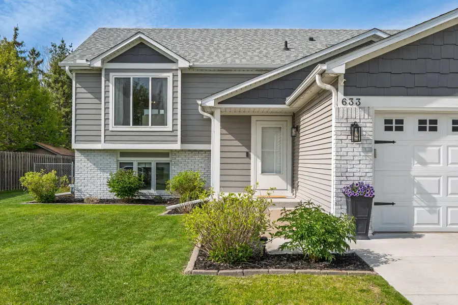 633 108th Avenue Nw, Coon Rapids, MN 55448 - #2
