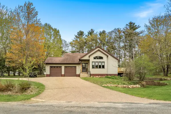 2418 Panorama Drive, Menomonie, WI 54751