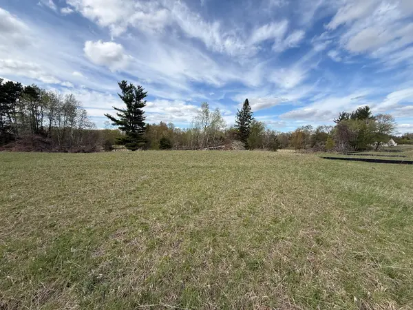 17981 Staples Street Ne, Ham Lake, MN 55304