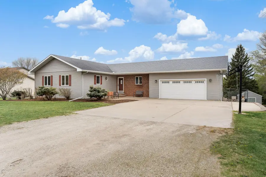 602 6th Street S, Ellendale, MN 56026 - #2