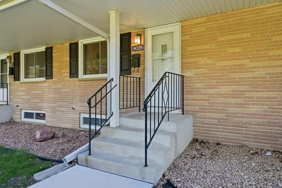 9029 18th Avenue S, Bloomington, MN 55425 - #2