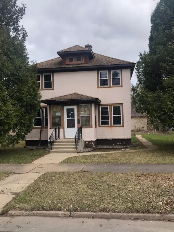 2626 6th Avenue E, Hibbing, MN 55746