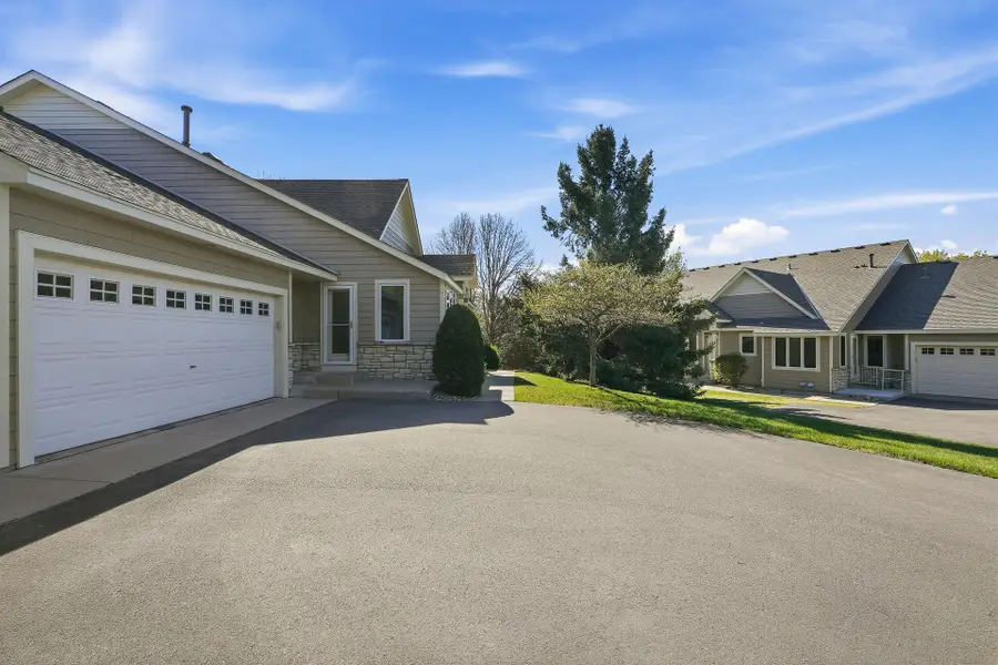 8821 Stonebrooke Court, Woodbury, MN 55125 - #3