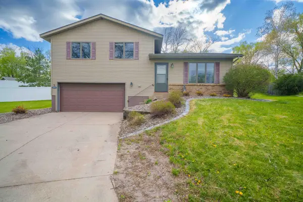 117 Vineyard Street, Cannon Falls, MN 55009