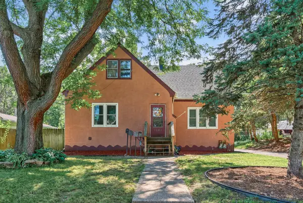 1562 Ivy Avenue E, Saint Paul, MN 55106