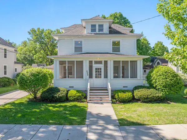 408 5th Street E, Northfield, MN 55057