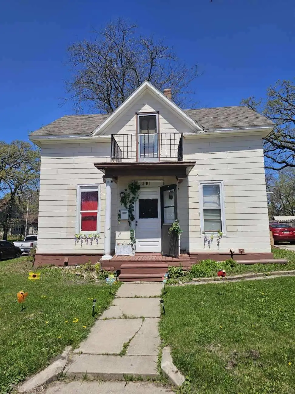 301 4th Avenue Ne, Waseca, MN 56093 - #1