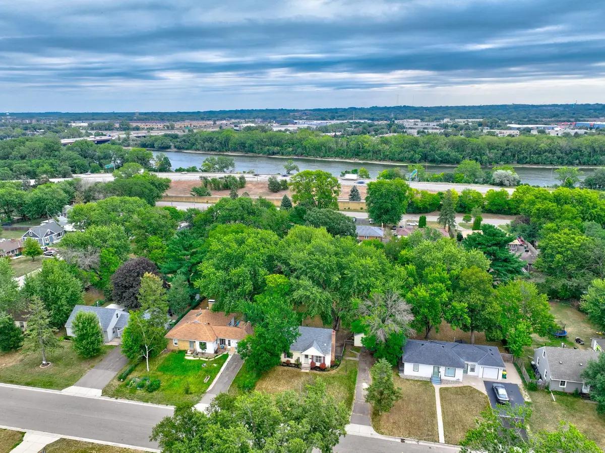 6024 Camden Avenue N, Brooklyn Center, MN 55430 - #1