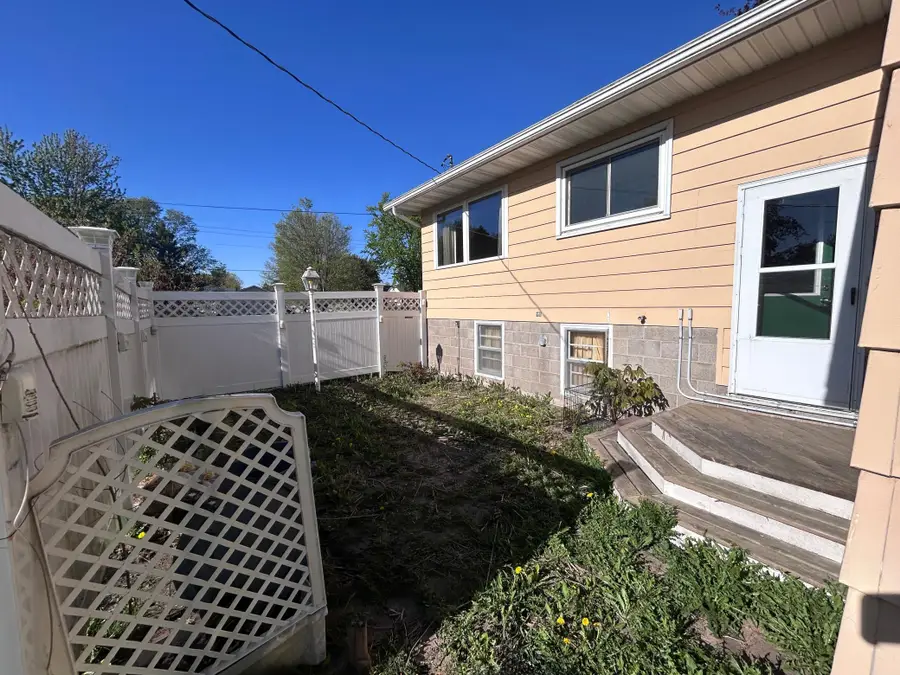 420 5th Street Sw, Plainview, MN 55964 - #2