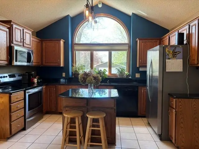 7130 Jocelyn Bay S, Cottage Grove, MN 55016 - #2