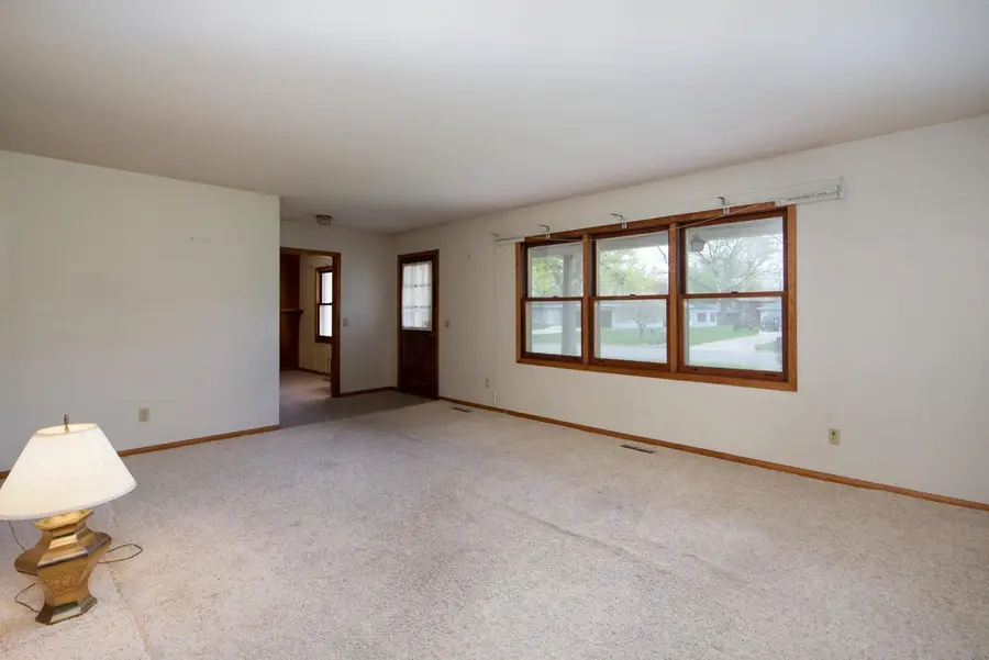 2208 Clare Drive, North Mankato, MN 56003 - #2