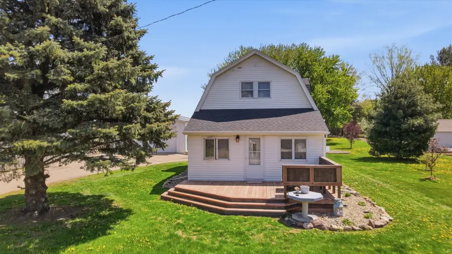 27090 540th Avenue, Lansing, MN 55950 - #2