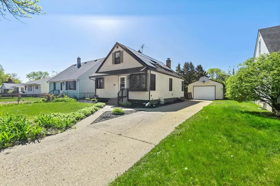 254 Arion Street E, West Saint Paul, MN 55118 - #2