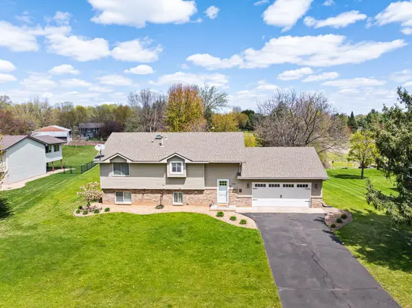 5440 274th Street, Wyoming, MN 55092