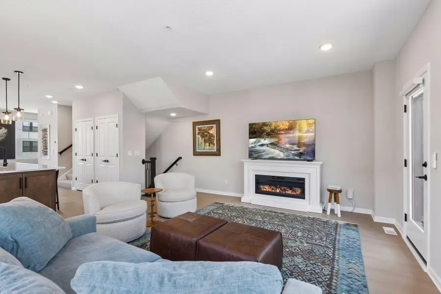 909 Mount Curve Boulevard #A, Saint Paul, MN 55116 - #2