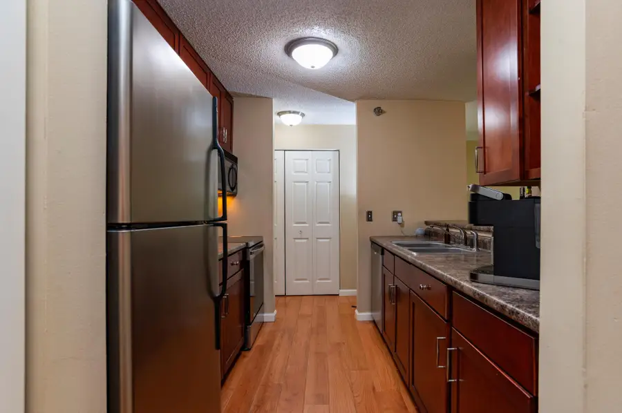 6155 Chasewood Parkway #201, Minnetonka, MN 55343 - #2