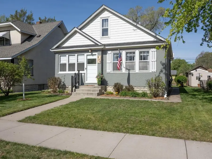 328 5th Avenue S, South Saint Paul, MN 55075 - #2