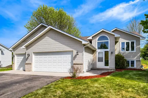 122 Alva Street, Waconia, MN 55387