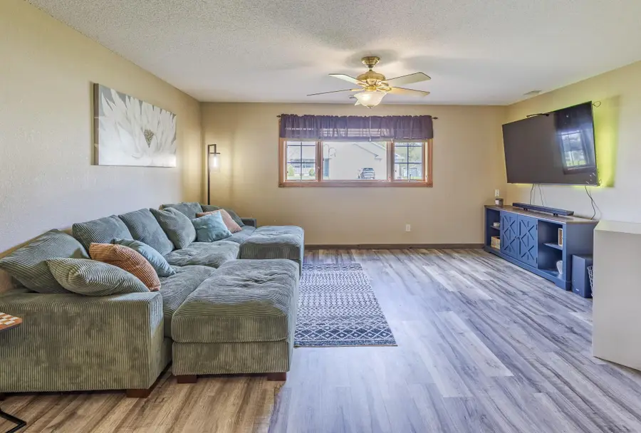 339 11th Street Ne, Milaca, MN 56353 - #2