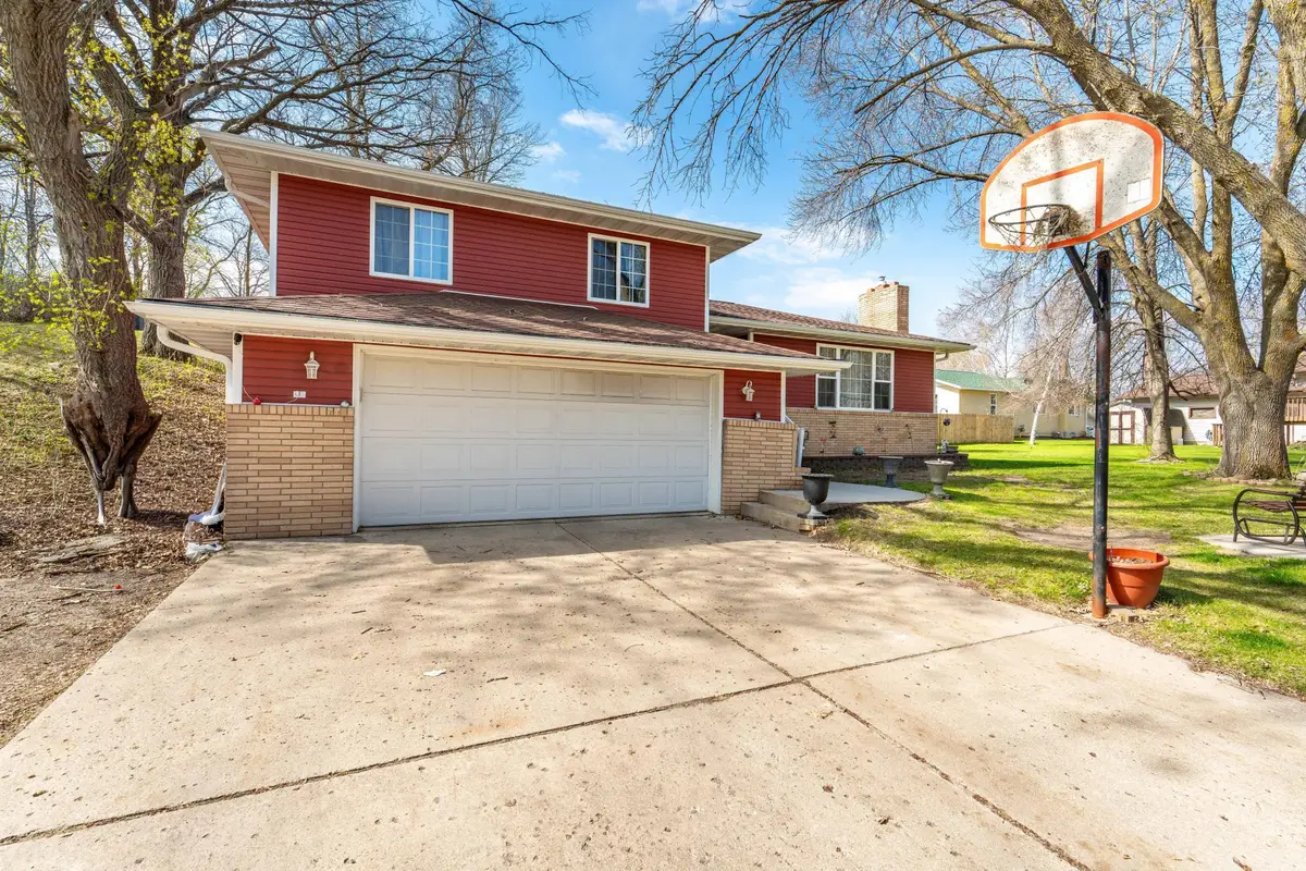 713 7th Avenue Circle Se, Pelican Rapids, MN 56572 - #1