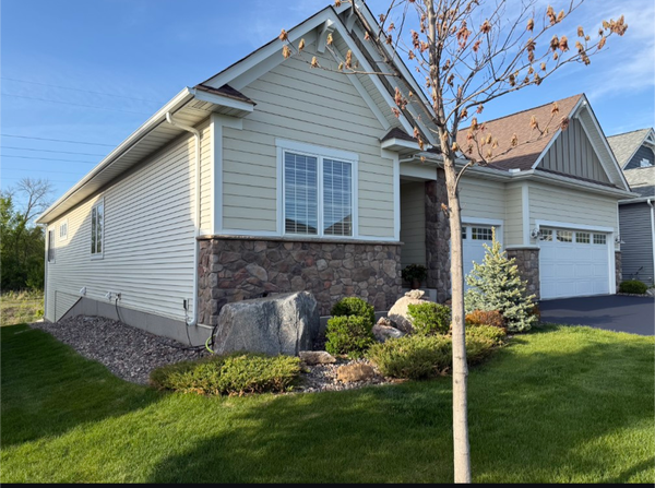 5886 Sheffield Terrace Ne, Prior Lake, MN 55372